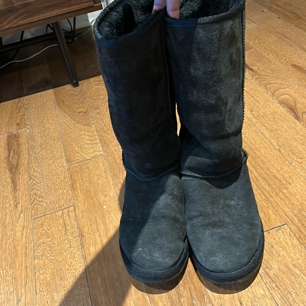 UGG classic tall boot